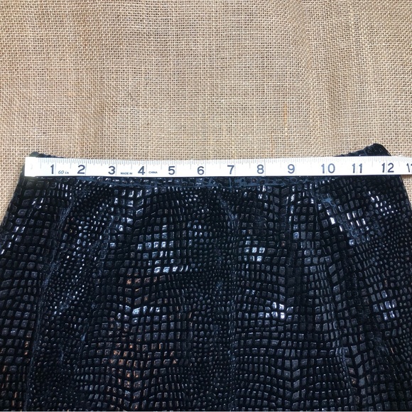 Janine Embellished Skirt Size Small - Picture 7 of 13